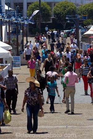 Africa;Cape-Town;Cape-Town-Waterfront;crowd;crowds;people;person;S.A.;South-Africa;Southern-Africa;Sth-Africa;tourism;tourist;tourists;V-amp;-A-Waterfront;V-and-A-Waterfront;Vamp;A-Waterfront;Victoria-amp;-Alfred-Waterfront;Victoria-and-Alfred-Waterfront;Western-Cape;Western-Cape-Province
