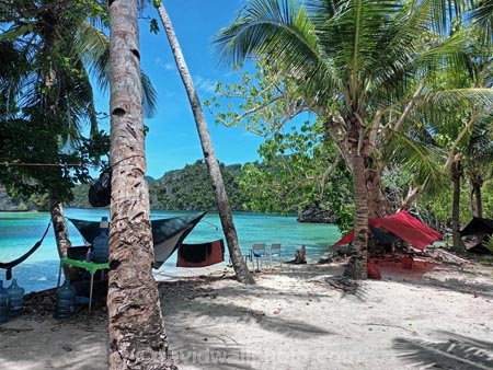 Namlol;Namlol-Lagoon;Namlol-Island;Indonesia;Misool;Raja-Ampat;West-Papua;Southwest-Papua;Misool-Is;Misool-Island;island;islands;outer-archipelago;archipelago;Misool-archipelago;beach;beaches;paradise;tourism;travel;Camp;Camp-Site;Camp-Sites;Camping;Camping-Site;Camping-Sites;camping