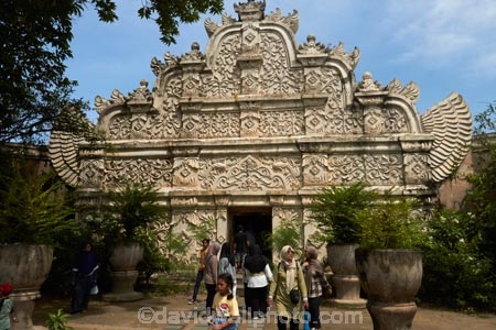 Yogyakarta;Java;Indonesia;Asia;South-East-Asia;Southeast-Asia;Jogja;Jogjakarta;Taman-Sari-Water-Castle;Taman-Sari;Taman-Sari-Water-Palace;Sultans-Garden;heritage;historic;historic-place;historic-places;historical;historical-place;historical-places;history;water-garden;water-gardens;royal-garden;gateway;ornate;tourists;visitors