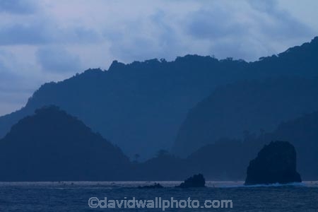 Java;Indonesia;Asia;South-East-Asia;Southeast-Asia;dusk;evening;night;night_time;nightfall;sunset;sunsets;twilight;Pulau-Merah;Red-Island-Beach;Red-Island;coast;coastline;rocks;tones;monochromatic;monochrome;East-Java