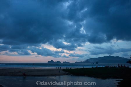 Java;East-Java;Indonesia;Asia;South-East-Asia;Southeast-Asia;dusk;evening;night;night_time;nightfall;sunset;sunsets;twilight;Pulau-Merah;Red-Island-Beach;Red-Island;beach;beaches;sky;cloud;clouds;reflection;reflections