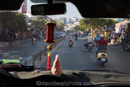 Asia;Asian;bike;bikes;busy-street;busy-streets;cities;city;congestion;H.C.M.-City;H-ChÃ­-Minh;HCM;HCM-City;Ho-Chi-Minh;Ho-Chi-Minh-City;motorbike;motorbikes;motorcycle;motorcycles;motorscooter;motorscooters;Saigon;scooter;scooters;South-East-Asia;Southeast-Asia;step_through;step_throughs;street;street-scene;street-scenes;streets;traffic;Vietnam;Vietnamese