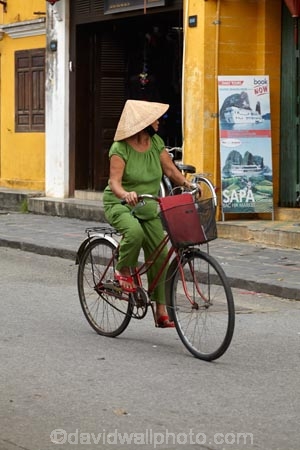 Asia;Asian;Asian-conical-hat;Asian-conical-hats;bicycle;bicycles;bike;bikes;Central-Sea-region;conical-hat;conical-hats;cycle;cycles;Hi-An;Hoi-An;Hoi-An-Old-Town;Hoian;Indochina;leaf-hat;leaf-hats;non-la;nÃ³n-lÃ¡;old-town;palm_leaf-conical-hat;people;person;push-bike;push-bikes;push_bike;push_bikes;pushbike;pushbikes;South-East-Asia;Southeast-Asia;street;street-scene;street-scenes;streets;UN-world-heritage-area;UN-world-heritage-site;UNESCO-World-Heritage-area;UNESCO-World-Heritage-Site;united-nations-world-heritage-area;united-nations-world-heritage-site;Vietnam;Vietnamese;Vietnamese-conical-hat;Vietnamese-conical-hats;Vietnamese-hat;Vietnamese-hats;Vietnamese-symbol;world-heritage;world-heritage-area;world-heritage-areas;World-Heritage-Park;World-Heritage-site;World-Heritage-Sites