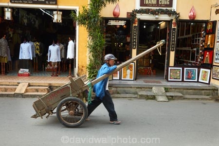 Asia;Asian;building;buildings;cart;carts;Central-Sea-region;Hi-An;heritage;historic;historic-building;historic-buildings;historical;historical-building;historical-buildings;history;Hoi-An;Hoi-An-Old-Town;Hoian;Indochina;male;males;man;men;old;old-town;people;person;South-East-Asia;Southeast-Asia;street;street-scene;street-scenes;streets;tradition;traditional;trailer;UN-world-heritage-area;UN-world-heritage-site;UNESCO-World-Heritage-area;UNESCO-World-Heritage-Site;united-nations-world-heritage-area;united-nations-world-heritage-site;Vietnam;Vietnamese;world-heritage;world-heritage-area;world-heritage-areas;World-Heritage-Park;World-Heritage-site;World-Heritage-Sites