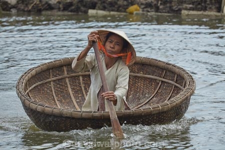 aged;Asia;Asian;Asian-conical-hat;Asian-conical-hats;bamboo-basket-boats;basket-boat;basket-boats;basket_boat;basket_boats;boat;boats;Cam-Kim;Cam-Kim-Island;Central-Sea-region;circular-boat;circular-boats;conical-hat;conical-hats;elderly;female;females;Hi-An;Hoi-An;Hoian;Indochina;ladies;lady;leaf-hat;leaf-hats;non-la;nón-lá;O.A.P.;O.A.P.s;OAP;OAPs;old;palm_leaf-conical-hat;pensioner;pensioners;people;person;retired;round-boat;round-boats;South-East-Asia;Southeast-Asia;Vietnam;Vietnamese;Vietnamese-conical-hat;Vietnamese-conical-hats;Vietnamese-hat;Vietnamese-hats;Vietnamese-symbol;woman;women;woven-basket-boats