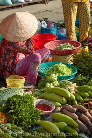 Asia;Asian;Asian-conical-hat;Asian-conical-hats;Cn-Tho;Can-Tho;Cho-An-Binh;Cho-An-Binh-Market;colorful;colour;colourful;commerce;commercial;conical-hat;conical-hats;farmer-market;farmer-markets;farmers-market;farmers-markets;farmers-market;farmers-markets;food;food-market;food-markets;food-stall;food-stalls;fresh-produce;fruit;fruit-and-vegetables;fruit-market;fruit-markets;leaf-hat;leaf-hats;market;market-day;market-days;market-place;market_place;marketplace;markets;Mekong-Delta;Mekong-Delta-Region;non-la;nÃ³n-lÃ¡;palm_leaf-conical-hat;people;person;produce;produce-market;produce-markets;product;products;retail;retailer;retailers;South-East-Asia;Southeast-Asia;stall;stalls;steet-scene;street-scenes;vegetables;Vietnam;Vietnamese;Vietnamese-conical-hat;Vietnamese-conical-hats;Vietnamese-hat;Vietnamese-hats;Vietnamese-symbol