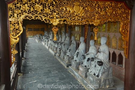 alabaster;Arhat;Arhats;Asia;Bai-Dinh-Buddist-Temple;Bai-Dinh-Mountain;Bai-Dinh-Temple;Bai-Dinh-Temple-Spiritual-and-Cultural-Complex;Buddhist-Temple;Buddhist-Temples;Buddism;Buddist;Chua-Bai-Dinh;cloister;cloisters;corridor;corridors;Gai-Vien-District;gold;hall;halls;marble;Ninh-Binh;Ninh-Binh-Province;Ninh-Bình-province;Northern-Vietnam;place-of-worship;places-of-worship;religion;religions;religious;South-East-Asia;Southeast-Asia;statue;statues;stone;stone-statues;temple;temples;Vietnam;Vietnamese
