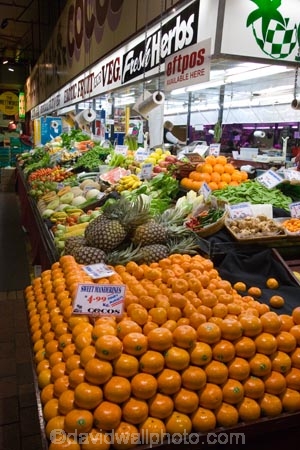 Adelaide;Adelaide-Central-Market;Australasian;Australia;Australian;Central-Market;colorful;colourful;commerce;commercial;food;food-market;food-markets;food-stall;food-stalls;fruit;fruit-and-vegetables;fruit-market;fruit-markets;market;market-place;market_place;marketplace;markets;orange;oranges;pineapple;pineapples;produce;produce-market;produce-markets;product;products;retail;retailer;retailers;S.A.;SA;shop;shopping;shops;South-Australia;stall;stalls;State-Capital;steet-scene;street-scenes