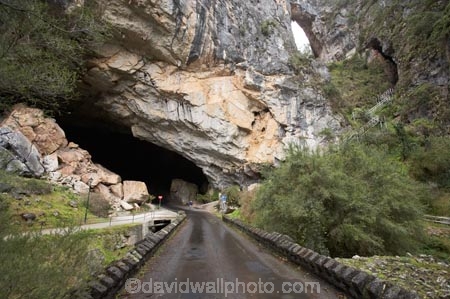 Australasia;Australia;Australian;Blue-Mountains;cave;cavern;caverns;caves;caving;formation;geology;Grand-Arch;grotto;grottos;Jenolan-Caves;limestone;N.S.W.;natural-arch;natural-tunnel;natural-tunnels;New-South-Wales;NSW;road;roads;roadway;roadways;rock;rock-formation;rock-formations;tunnel;tunnels;UN-world-heritage-site;underground;UNESCO-World-Heritage-Site;united-nations-world-heritage-site;world-heritage;world-heritage-area;world-heritage-areas;World-Heritage-Park;World-Heritage-site;World-Heritage-Sites