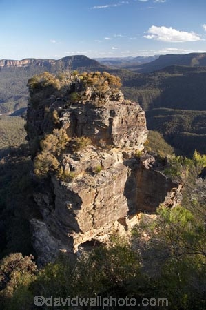 Australasia;Australia;Australian;Blue-Mountains;Blue-Mountains-N.P.;Blue-Mountains-National-Park;Blue-Mountains-NP;bluff;bluffs;cliff;cliffs;Echo-Point;erode;eroded;erosion;escarpment;escarpments;geological;geology;Jamison-Valley;Katoomba;Meehni;mountainside;mountainsides;N.S.W.;New-South-Wales;NSW;rock;rock-formation;rock-formations;rock-outcrop;rock-outcrops;rock-tor;rock-torr;rock-torrs;rock-tors;rocks;sandstone;steep;stone;The-Three-Sisters;Three-Sisters;UN-world-heritage-site;UNESCO-World-Heritage-Site;united-nations-world-heritage-site;world-heritage;world-heritage-area;world-heritage-areas;World-Heritage-Park;World-Heritage-site;World-Heritage-Sites