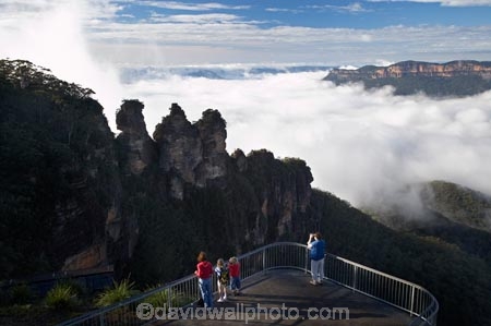 Australasia;Australia;Australian;Blue-Mountains;Blue-Mountains-N.P.;Blue-Mountains-National-Park;Blue-Mountains-NP;bluff;bluffs;boy;child;children;cliff;cliffs;cloud;clouds;cloudy;Echo-Point;erode;eroded;erosion;escarpment;escarpments;family;fog;foggy;fogs;geological;geology;girl;Gunnedoo;holiday;holidays;Jamison-Valley;Katoomba;Meehni;mist;mists;misty;mountainside;mountainsides;N.S.W.;New-South-Wales;NSW;people;person;rock;rock-formation;rock-formations;rock-outcrop;rock-outcrops;rock-tor;rock-torr;rock-torrs;rock-tors;rocks;sandstone;steep;stone;taking-photo;taking-photos;The-Three-Sisters;Three-Sisters;tourism;tourist;tourists;UN-world-heritage-site;UNESCO-World-Heritage-Site;united-nations-world-heritage-site;Wimlah;world-heritage;world-heritage-area;world-heritage-areas;World-Heritage-Park;World-Heritage-site;World-Heritage-Sites