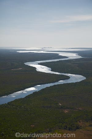 aerial;aerial-image;aerial-images;aerial-photo;aerial-photograph;aerial-photographs;aerial-photography;aerial-photos;aerial-view;aerial-views;aerials;Australasian;Australia;Australian;Darwin;Elizabeth-River;estuaries;estuary;inlet;inlets;lagoon;lagoons;mangrove;mangrove-swamp;mangrove-swamps;mangroves;N.T.;Northern-Territory;NT;tidal;tide;Top-End;water