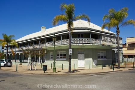 architectural;architecture;australasia;Australia;australian;balcony;building;buildings;character;colonial;Custom-House-Hotel;heritage;historic;historical;hotels;Maryborough;old;palm;palm-tree;palm-trees;palms;Queensland
