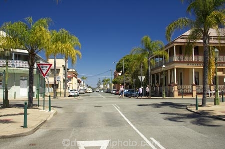architectural;architecture;australasia;Australia;australian;balcony;building;buildings;character;colonial;Custom-House-Hotel;heritage;heritage-centre;historic;historical;hotels;Maryborough;old;palm;palm-tree;palm-trees;palms;Queensland;street;streets