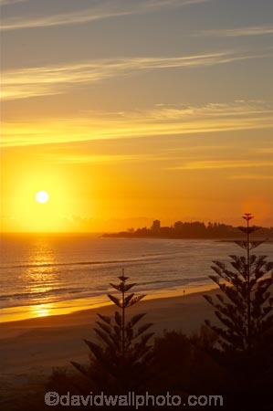 australasia;Australia;beach;beaches;coast;coastal;coolangata;coolangatta;coollangatta;dawn;early-light;Gold-Coast;holiday;holidays;orange;pacific-ocean;point-danger;queensland;sand;sandy;serene;silhouette;silhouettes;sunrise;sunrises;surfers-paradise;tasman-sea;tourism;travel;twilight;vacation;vacations;water;wave;waves;wet