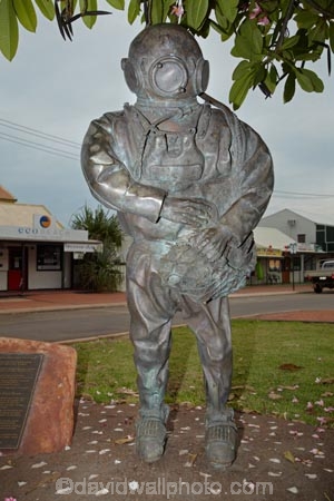 antique-diving-helmets;Australasian;Australia;Australian;Broome;copper-hat;deep-sea-diving-helmet;divers-memiorial;Hard-Hatl-Divers-Memorial;Kimberley;Kimberley-Region;memorial;memorials;old-diver-helmet;old-divers-helmet;old-diving-helmet;old-diving-helmets;pearl-divers-helmet;pearl-divers-helmets;pearl-divers-helmet;pearl-divers-helmets;Pearl-Divers-Memorial;standard-diving-helmet;The-Kimberley;vintage-diving-helmet;W.A.;WA;West-Australia;Western-Australia