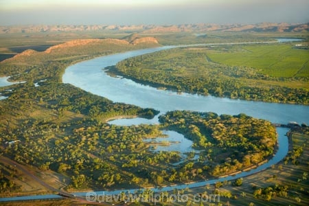 aerial;aerial-photo;aerial-photograph;aerial-photographs;aerial-photography;aerial-photos;aerial-view;aerial-views;aerials;Australasian;Australia;Australian;canal;canals;East-Kimberley;irrigation-canal;irrigation-canals;Kimberley;Kimberley-Region;Kununurra;Lake-Kununurra;main-irrigation-canal;Ord-River;Ord-River-Irrigation-Scheme;The-Kimberley;W.A.;WA;West-Australia;Western-Australia