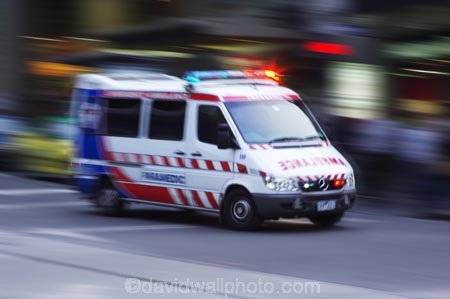 accident;Ambulance;Ambulances;australasian;australia;australian;blur;blurred;blurry;blury;emergencies;emergency;fast;melbourne;quick;speed;speedy;victoria;zoom