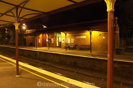 australasian;australia;australian;dark;melbourne;Middle-Brighton;night;night_time;public-transport;public-transportation;rail;rails;railway;railway-station;railway-stations;railways;security;time;train;Train-Station;train-stations;trains;transport;transportation;victoria;waiting