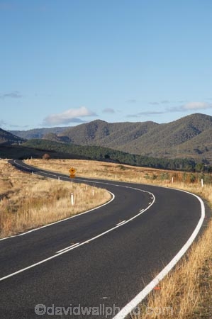 australasia;Australasian;Australia;australian;bend;bends;centre-line;centre-lines;centre_line;centre_lines;centreline;centrelines;corner;corners;curve;curves;driving;highway;highways;Kosciuszko-N.P.;Kosciuszko-National-Park;Kosciuszko-NP;N.S.W.;New-South-Wales;NSW;open-road;open-roads;road;road-trip;roads;Snowy-Mountains;Snowy-Mountains-Drive;Snowy-Mountains-Highway;South-New-South-Wales;Southern-New-South-Wales;straight;Talbingo;transport;transportation;travel;traveling;travelling;trip