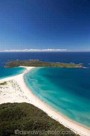 aerial;aerial-photo;aerial-photograph;aerial-photographs;aerial-photography;aerial-photos;aerial-view;aerial-views;aerials;Australasia;Australia;Australian;beach;beaches;coast;coastal;coastline;coastlines;coasts;Fingal-Bay;Fingal-Beach;Fingle-Spit;foreshore;N.S.W.;New-South-Wales;NSW;ocean;Port-Stephens;sand;sand-bar;sand-bars;sand-spit;sand-spits;sandy;sea;shore;shoreline;shorelines;shores;Tomaree-N-P;Tomaree-N.P.;Tomaree-National-Park;Tomaree-Peninsula;water