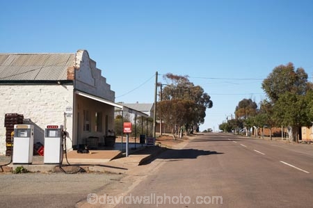 Australasian;Australia;Australian;Australian-Outback;back-country;backcountry;backwoods;bowser;bowsers;Carrieton;commerce;commercial;country-shop;country-shops;country-store;country-stores;filliing-stations;filling-station;filling-stations;Flinders-Ranges;fuel;garage;garages;gas-pump;gas-pumps;gas-station;gas-stations;gasolene;gasoline;general-shop;general-shops;general-store;general-stores;Outback;Outback-Travel;petrol-bowser;petrol-bowsers;petrol-pump;petrol-pumps;petrol-station;petrol-stations;petroleum;remote;remoteness;retail;retail-store;retailer;retailers;S.A.;SA;service-station;service-stations;servo;shop;shopping;shops;South-Australia;South-Flinders-Ranges;store;stores
