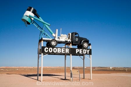 Australasian;Australia;Australian;Australian-Outback;blower;blower-truck;blower-trucks;blowers;Coober-Pedy;mine;mines;mining;opal-mine;opal-mines;opal-mining;Outback;red-centre;S.A.;SA;South-Australia;truck;trucks
