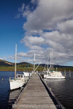 Australasian;Australia;Australian;boat;boats;dock;docks;Franklin;Huon-River;Huon-Valley;Island-of-Tasmania;jetties;jetty;pier;piers;quay;quays;Southern-Tasmania;State-of-Tasmania;Tas;Tasmania;waterside;wharf;wharfes;wharves;yacht;yachts