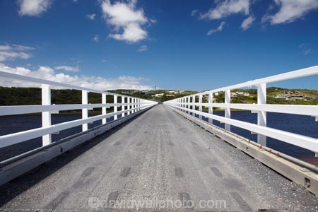 Arthur-River;Australasian;Australia;Australian;bridge;bridges;Island-of-Tasmania;North-West-Tasmania;North-Western-Tasmania;Northern-Tasmania;river;rivers;road-bridge;road-bridges;State-of-Tasmania;Tas;Tasmania;The-North;traffic-bridge;traffic-bridges