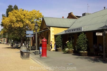 ale-house;ale-houses;architecture;australasia;Australia;australian;autumn;bar;bars;building;buildings;colonial;dusk;Echuca;fall;free-house;free-houses;heritage;Historic;historic-precinct;historical;historical-precinct;history;hotel;hotels;murray-esplanade;old;pedestrian-precinct;place;places;pub;public-house;public-houses;pubs;saloon;saloons;Star-Hotel;tavern;taverns;Victoria