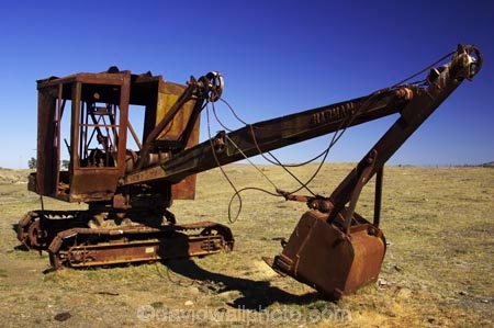 abandon;abandoned;ararat;australasia;australia;australian;castaway;character;crane;derelict;dereliction;deserted;desolate;desolation;destruction;digger;diggers;heritage;historic;historical;history;machine;machinery;neglect;neglected;old;old-fashioned;old_fashioned;run-down;rustic;tradition;traditional;victoria;vintage