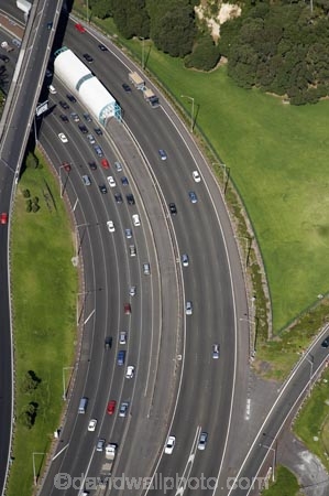 aerial;aerial-photo;aerial-photography;aerial-photos;aerial-view;aerial-views;aerials;Auckland;bend;bends;corner;corners;driving;freeway;freways;highway;highways;lane;lanes;motorway;motorways;N.I.;N.Z.;New-Zealand;NI;North-Island;NZ;Point-Erin;road;roads;transport;transportation;travel;traveling;travelling;Waitemata-Harbor;Waitemata-Harbour