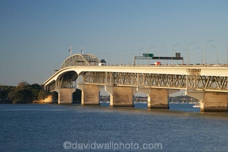 Auckland;Auckland-Harbour-Bridge;bridge;bridges;N.I.;N.Z.;New-Zealand;NI;North-Island;NZ;Waitemata-Harbor;Waitemata-Harbour