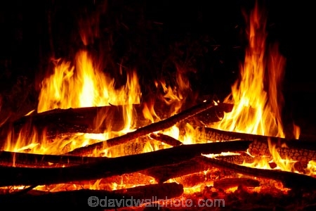 bonfire;bonfires;burn;burned;burning;burns;burnt;camp-fire;camp-fires;camp_fire;camp_fires;campfire;campfires;Central-Otago;cooking-fire;cooking-fires;danger;dangerous;dark;fire;fires;flamable;flame;flames;flaming;heat;hot;N.Z.;New-Zealand;night;night-time;NZ;on-fire;orange;Otago;S.I.;SI;South-Is.;South-Island;wood;wood-fire;wood-fires;woodfire;woodfires