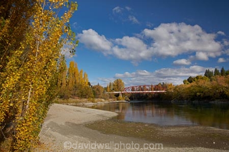autuminal;autumn;autumn-colour;autumn-colours;autumnal;bridge;bridges;Central-Otago;Clutha-River;clutha-river-bridge;Clyde;Clyde-Bridge;color;colors;colour;colours;deciduous;fall;historic-bridge;historic-bridges;leaf;leaves;N.Z.;New-Zealand;NZ;Otago;river;rivers;road-bridge;road-bridges;S.I.;season;seasonal;seasons;SI;South-Is;South-Is.;South-Island;Sth-Is;traffic-bridge;traffic-bridges;tree;trees
