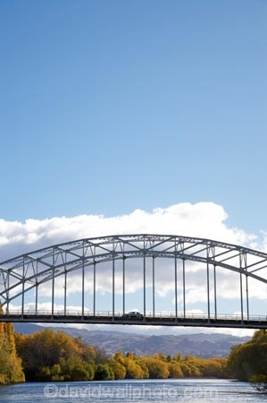 Alexandra;autuminal;autumn;autumn-colour;autumn-colours;autumnal;bridge;bridges;Central-Otago;Clutha-River;color;colors;colour;colours;deciduous;fall;N.Z.;New-Zealand;NZ;Otago;river;rivers;road-bridge;road-bridges;S.I.;season;seasonal;seasons;SI;South-Is.;South-Island;traffic-bridge;traffic-bridges;tree;trees