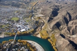 aerial;aerial-photo;aerial-photograph;aerial-photographs;aerial-photography;aerial-photos;aerial-view;aerial-views;aerials;Alexandra;Alexandra-Bridge;arid;autuminal;autumn;autumn-colour;autumn-colours;autumnal;barren;bridge;bridges;Central-Otago;Clutha-Bridge;Clutha-River;color;colors;colour;colours;deciduous;dry;fall;Manuherkia-River;N.Z.;New-Zealand;NZ;Otago;river;rivers;road-bridge;road-bridges;S.I.;season;seasonal;seasons;SI;South-Is.;South-Island;State-Highway-8;State-Highway-Eight;traffic-bridge;traffic-bridges;tree;trees
