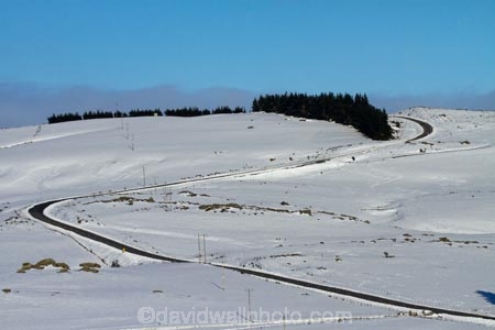 agricultural;agriculture;cold;Coldness;country;countryside;Daytime;driving;Exterior;extreme-weather;farm;farming;farmland;farms;field;fields;freeze;freezing;high-country;highway;highways;Landscape;Landscapes;meadow;meadows;N.Z.;natural;Nature;new-zealand;NZ;open-road;open-roads;Otago;Outdoor;Outdoors;Outside;paddock;paddocks;pasture;pastures;road;road-trip;roads;rural;S.I.;Scenic;Scenics;Season;Seasons;SH-87;SH87;shelter-belt;shelter-belts;shelter_belt;shelter_belts;shelterbelt;shelterbelts;SI;snow;snowfall;snowy;South-Is;South-Is.;South-Island;State-Highway-87;State-Highway-Eighty-Seven;Sth-Is;Strath-Taieri;transport;transportation;travel;traveling;travelling;trip;weather;White;wind-break;wind-breaks;wind_break;wind_breaks;windbreak;windbreaks;winter;winter-driving;winter-driving-conditions;winter-road;winter-road-conditions;winter-roads;Wintertime;wintery;wintry