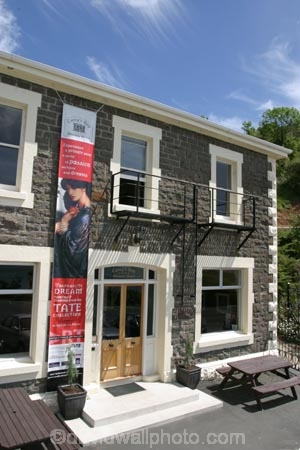 historic;historical;building;buildings;hanging;art;door;doors;double-doors;fire-escape;courtyard