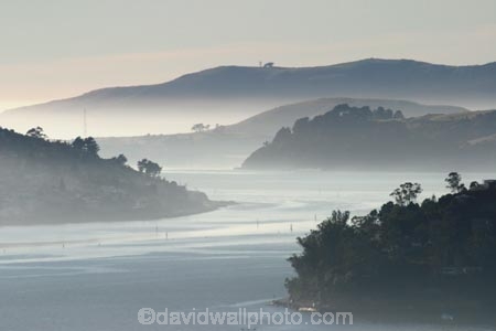 haze;harbour;bay;bays;hill;hills;hilly;mist