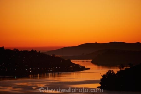 break-of-day;calm;coast;coastal;coastline;coastlines;coasts;dawn;dawning;daybreak;Dunedin;first-light;harbor;harbors;harbour;harbours;morning;N.Z.;New-Zealand;NZ;ocean;oceans;orange;Otago;Otago-harbor;Otago-Harbour;Otago-Peninsula;placid;quiet;reflected;reflection;reflections;S.I.;sea;serene;shore;shoreline;shorelines;shores;SI;skies;sky;smooth;South-Is;South-Is.;South-Island;Sth-Is;still;sunrise;sunrises;sunup;tranquil;twilight;water