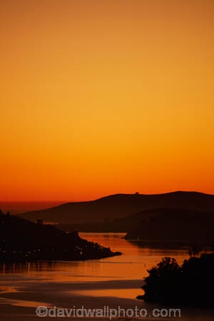 break-of-day;calm;coast;coastal;coastline;coastlines;coasts;dawn;dawning;daybreak;Dunedin;first-light;harbor;harbors;harbour;harbours;morning;N.Z.;New-Zealand;NZ;ocean;oceans;orange;Otago;Otago-harbor;Otago-Harbour;Otago-Peninsula;placid;quiet;reflected;reflection;reflections;S.I.;sea;serene;shore;shoreline;shorelines;shores;SI;skies;sky;smooth;South-Is;South-Is.;South-Island;Sth-Is;still;sunrise;sunrises;sunup;tranquil;twilight;water