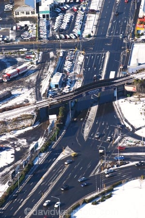 aerial;aerials;Andersons-Bay-Road;bend;bends;centre-line;centre-lines;centre_line;centre_lines;centreline;centrelines;cities;city;cold;corner;corners;driving;Dunedin;freeze;freezing;intersection;intersections;New-Zealand;rail-bridge;rail-bridges;road;roads;season;seasonal;seasons;snow;snowing;snowy;South-Island;straight;transport;transportation;travel;traveling;travelling;trip;urban;white;winter;winter-driving