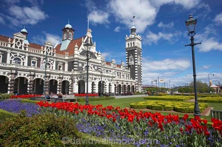 1906;architecture;building;buildings;city-gardens;clock;clock-tower;clock-towers;color;colorful;colors;colour;colourful;colours;council-gardens;Dunedin;Dunedin-Railway-Station;Flemish-Renaissance-style;floral;flower;flower-bed;flower-beds;flower-garden;flower-gardens;flowers;garden;gardens;George-A-Troup;Gingerbread-George;heritage;Historic;historic-building;historic-buildings;historical;historical-building;historical-buildings;history;New-Zealand;old;Otago;rail-station;rail-stations;railway;Railway-Station;railway-stations;railways;red;South-Island;tradition;traditional;train-station;train-stations;tulip;tulips