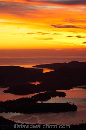 break-of-day;coast;coastal;coastline;coastlines;coasts;dawn;Dawn-View;dawning;daybreak;Dunedin;first-light;harbor;harbors;harbour;harbours;morning;Mount-Cargill;Mt-Cargill;Mt.-Cargill;N.Z.;New-Zealand;NZ;ocean;oceans;orange;Otago;Otago-Harbour;Otago-Peninsula;Port-Chalmers;Portobello;S.I.;sea;shore;shoreline;shorelines;shores;SI;South-Is.;South-Island;sunrise;sunrises;sunup;twilight