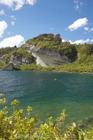 Eastland;lake;Lake-Waikaremoana;lakes;N.I.;N.Z.;national-park;national-parks;New-Zealand;NI;North-Is;North-Is.;North-Island;NZ;Te-Urewera-N.P.;Te-Urewera-National-Park;Te-Urewera-NP;Urewera-National-Park