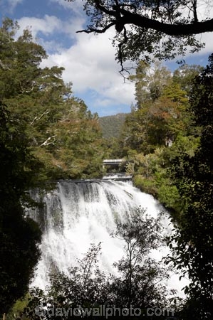 Aniwaniwa-Falls;Aniwaniwa-Waterfall;Aniwaniwa-Waterfalls;cascade;cascades;creek;creeks;Eastland;falls;N.I.;N.Z.;national-park;national-parks;natural;nature;New-Zealand;NI;North-Is;North-Is.;North-Island;NZ;Rainbow-Falls;scene;scenic;stream;streams;Te-Urewera-N.P.;Te-Urewera-National-Park;Te-Urewera-NP;Urewera-National-Park;water;water-fall;water-falls;waterfall;waterfalls;wet