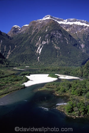 aerials;great-walk;lakes;milford-track;natural;nature;rivers;scene;scenic;south_west-New-Zealand-World-Heritage-Area-south-west;te-wahipounamu;walks