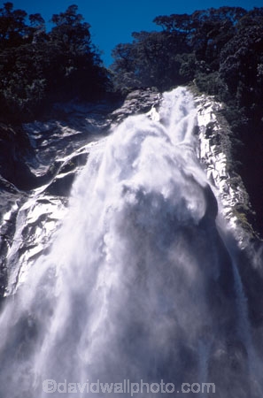 cascade;coast;coastal;coastline;falls;fiord;fiords;fjord;fjords;natural;nature;people;person;scene;scenic;sounds;south-west;te-wahipounamu-south_west-new-zealand-world-hertitage-area;water-fall;waterfall;waterfalls