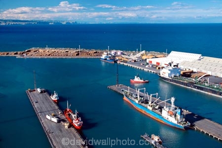 harbor;harbors;harbours;port;ports;waterfront;dock;moor;moors;mooring;container;containers;cargo;freight;surface;shipping;shipping-lines;container-terminal;ship;tourism;wharf;whaves